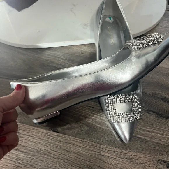 Nine West Silver Embellished Flats - Picture 3 of 6